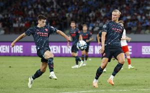 罗马诺：科莫将续租曼城小将佩罗内一年，想要买断但价格还在谈