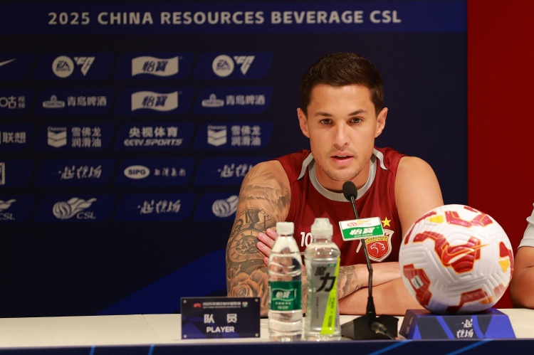 足球报:维塔尔成击败河南队的关键先生,正一步步走出水货阴影