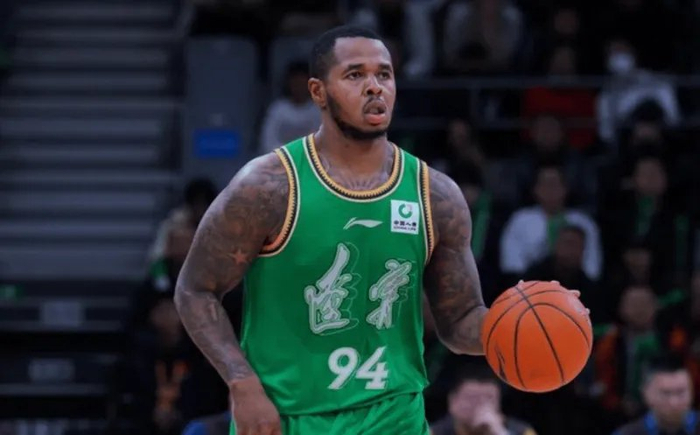 辽宁70-86青岛遭4坏消息！亨特+鄢手骐没法看，姜宇星真没地位！|青岛市|篮板|赵继伟|杨鸣|CBA_新浪体育_新浪新闻