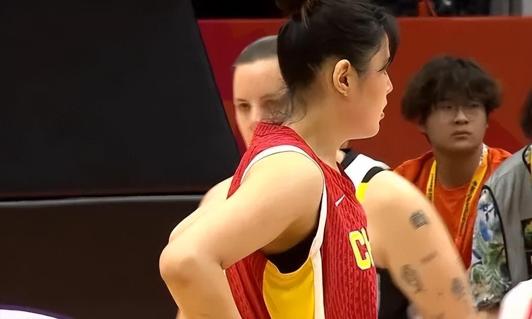 实时比分查询-女篮半场惨败比利时！杨舒予张子宇遮羞布，2内狂铁，攻守曝弊端