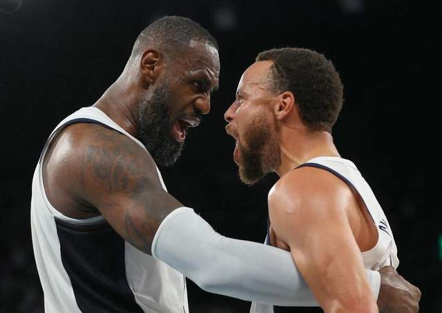 足球直播平台-1229胜封神！詹姆斯把赢球纪录刻上自己名字